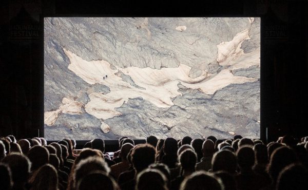 Kendal Mountain Tour 2026: Cinematic Night